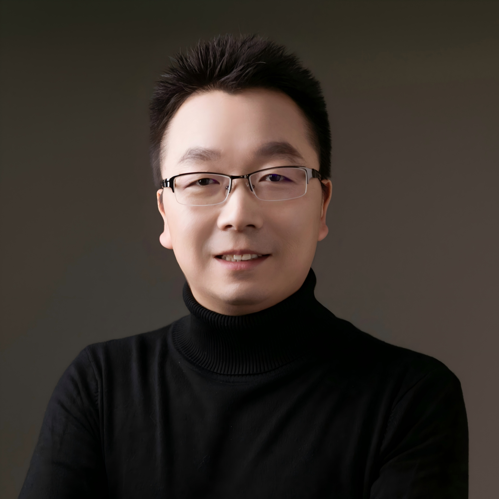 Aban Luo, Founder of SiwinnTag - PMP-certified industrial QR asset tag manufacturer